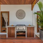 Villa Lima - 5 Bdrs, Bbq, Living Room With Ac And Private Pool